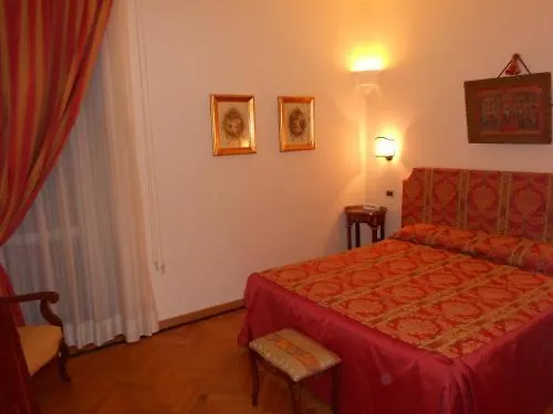***  Al Teatro Hotel Livorno Italy