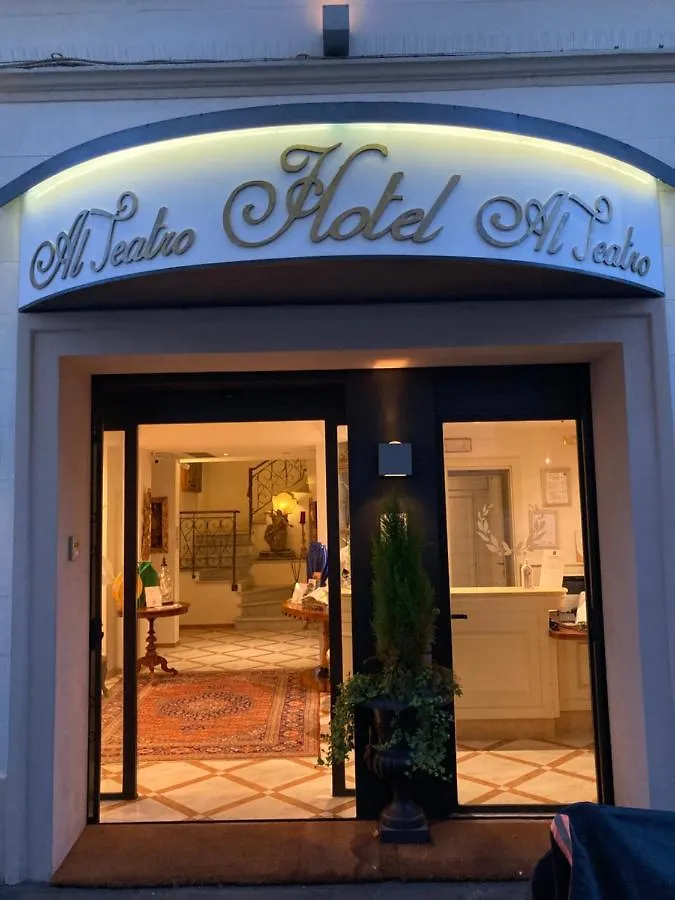 Al Teatro Hotel Livorno