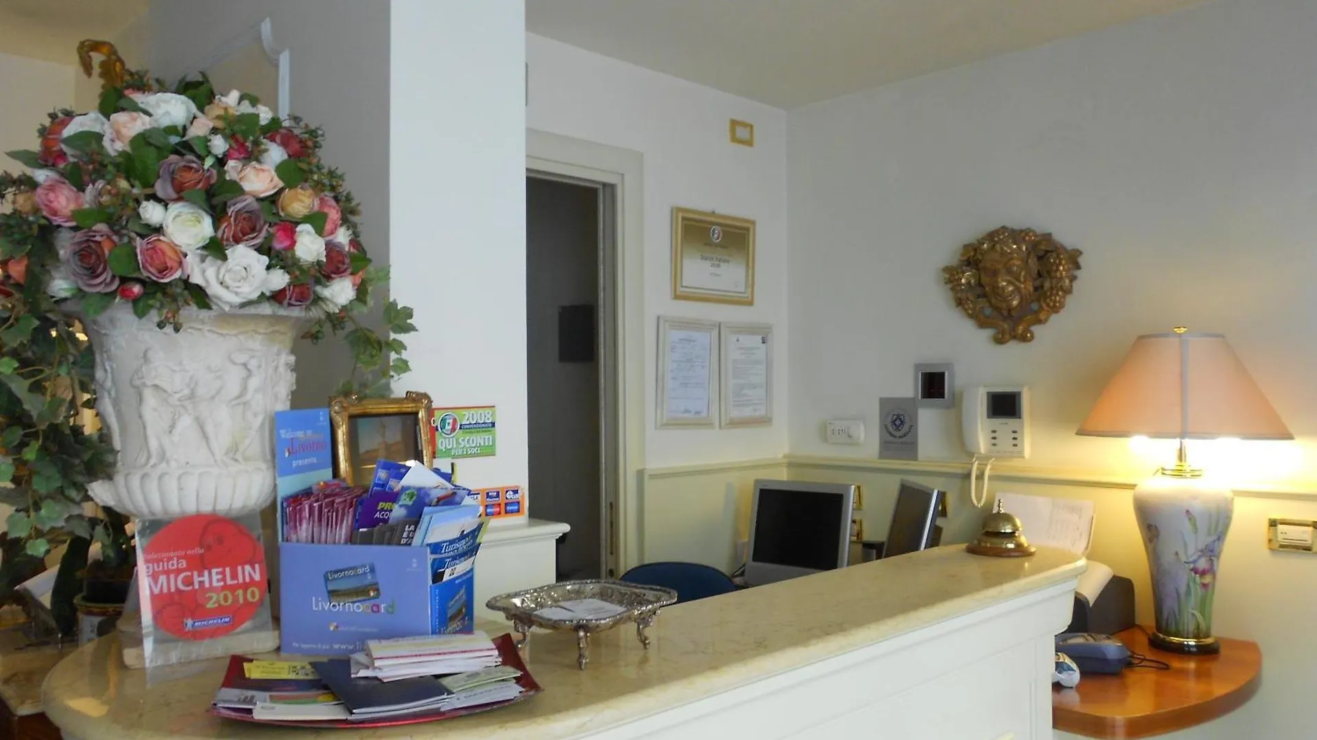 ***  Al Teatro Hotel Livorno Italy