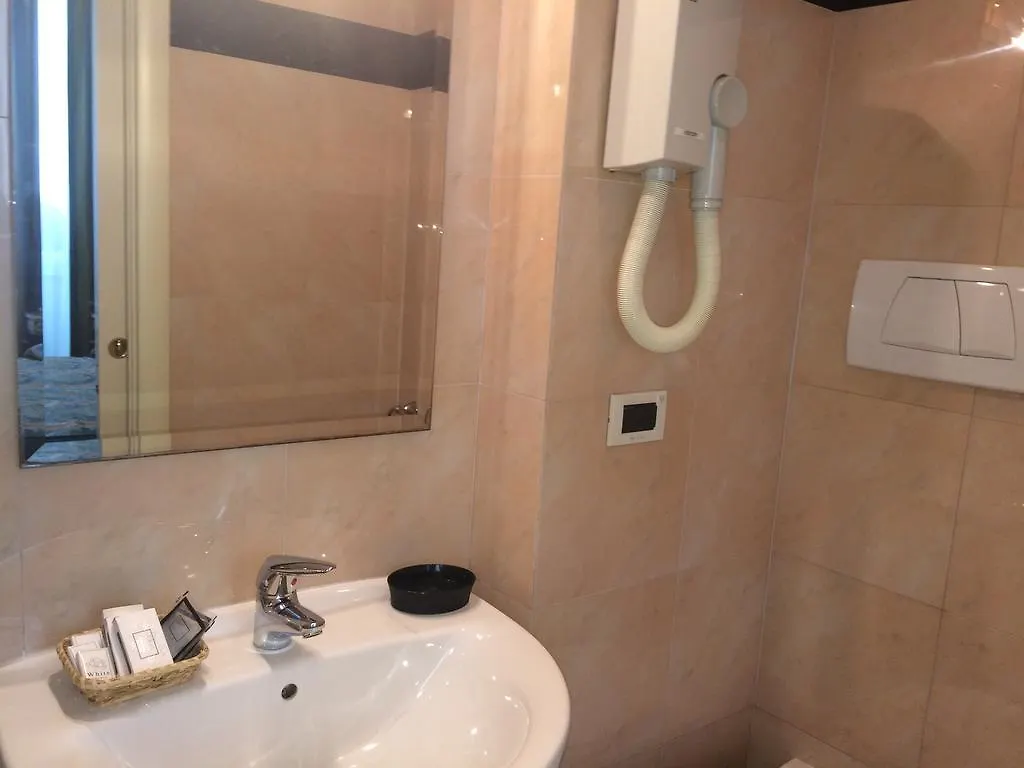 Al Teatro Hotel Livorno 3*,  Italy