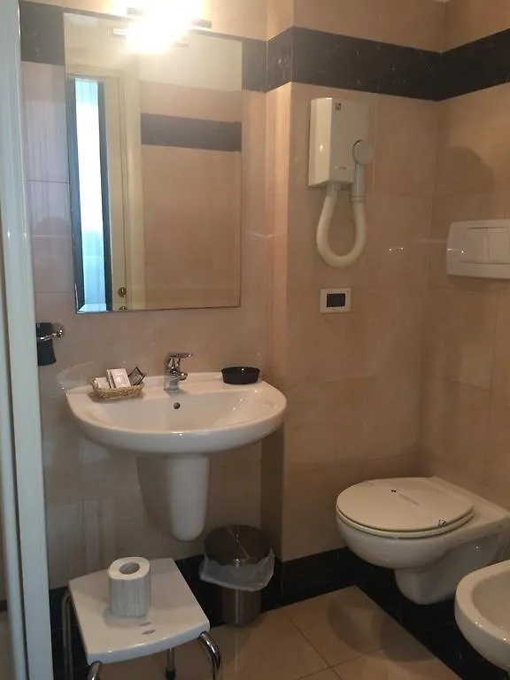 Al Teatro Hotel Livorno Italy