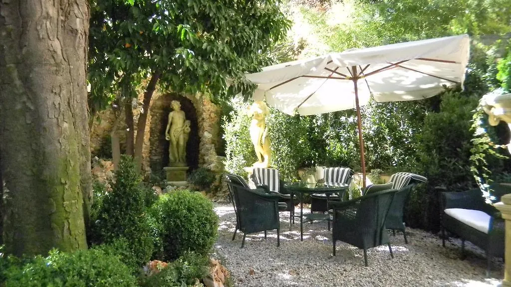 Al Teatro Hotel Livorno Italy