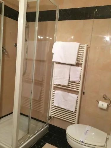 Al Teatro Hotel Livorno